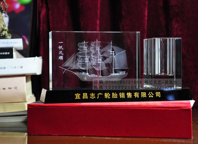 輪轉(zhuǎn)時光，晶耀未來——輪胎公司周年慶典與供應(yīng)商大會紀(jì)念禮品精選